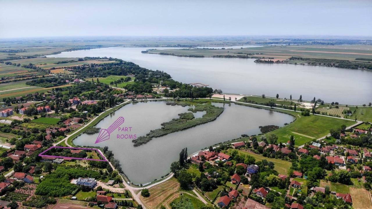 Апартаменты Part Apartman Палич Экстерьер фото